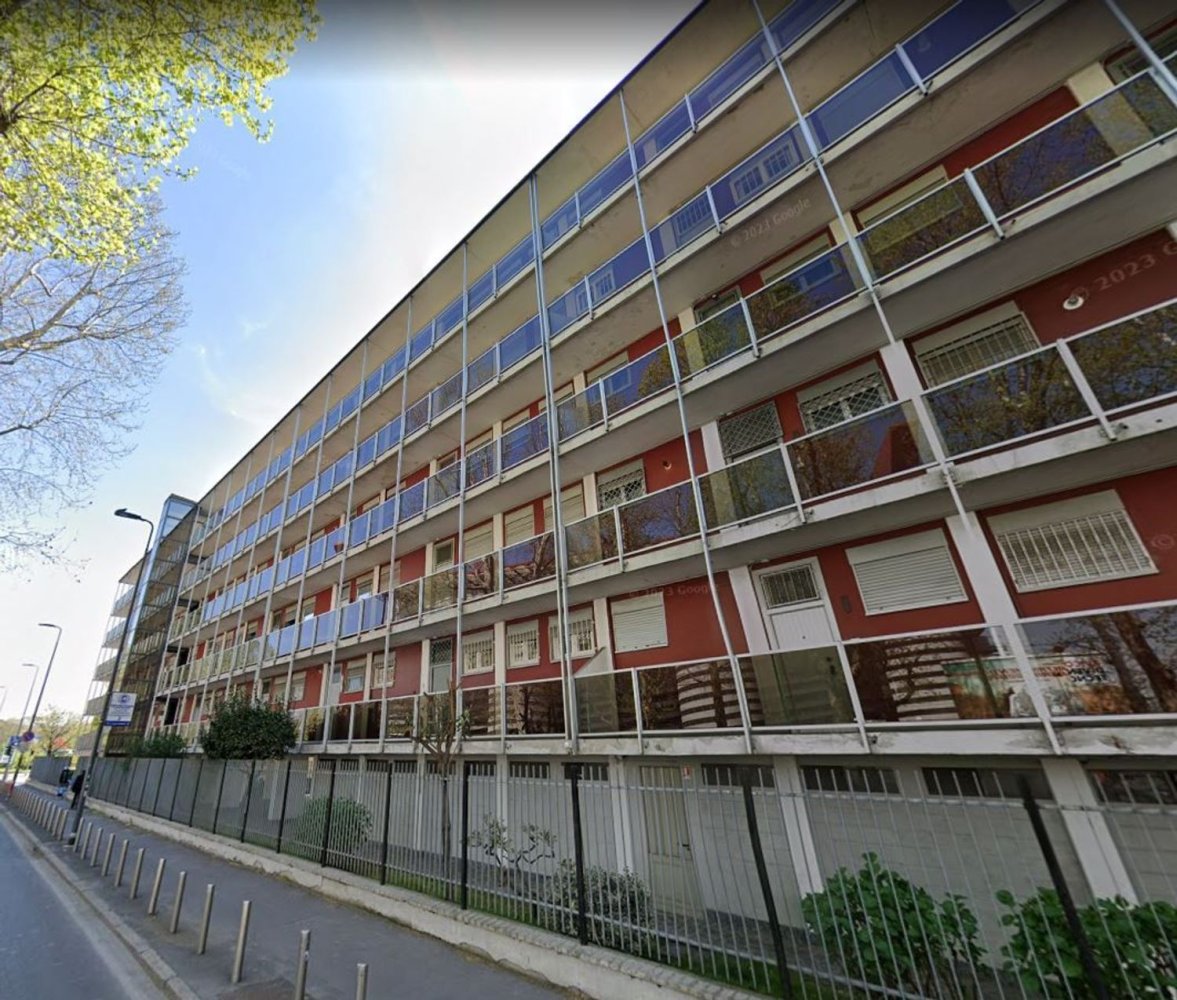 3 rooms Apartment in Milan, Italy No. 250039