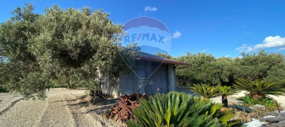 1-Zimmer Lagerhaus in Condrò, Italy, Nr. 326113 2