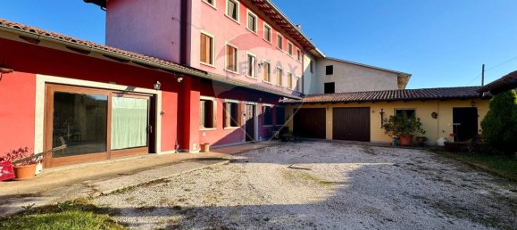 4 rooms House in Udine, Italy No. 2496 17