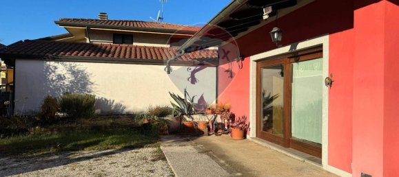 4 rooms House in Udine, Italy No. 2496 13