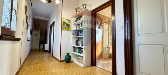 4 rooms House in Udine, Italy No. 2496 5