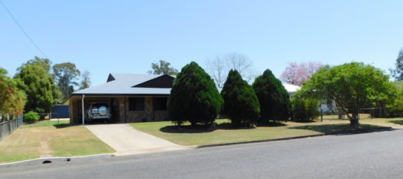 Casa de 4 dormitorios en Nanango, Australia No. 117 3