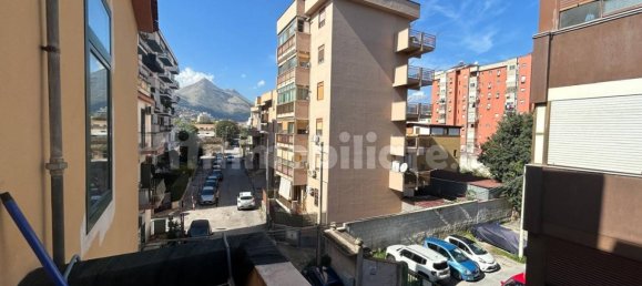 Квартира с 1 спальней в Палермо, Италия № 215767 3