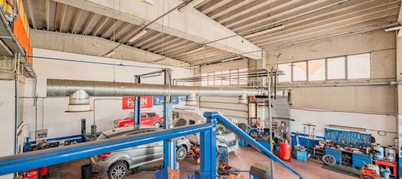 2 rooms Warehouse in Cuneo, Italy No. 298065 8