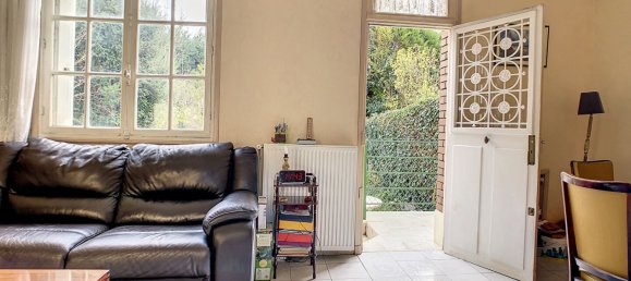 Casa de 2 dormitorios en Suresnes, France No. 321122 3