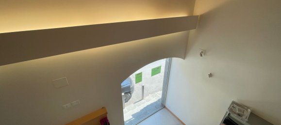  عقار تجاري في Adrano, Italy 80متر مربع رقم 297302 16