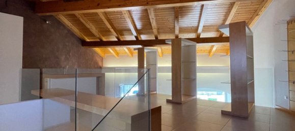  عقار تجاري في Adrano, Italy 80متر مربع رقم 297302 12