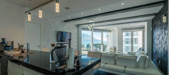 2 bedrooms Apartment in Budva, Montenegro No. 227 7
