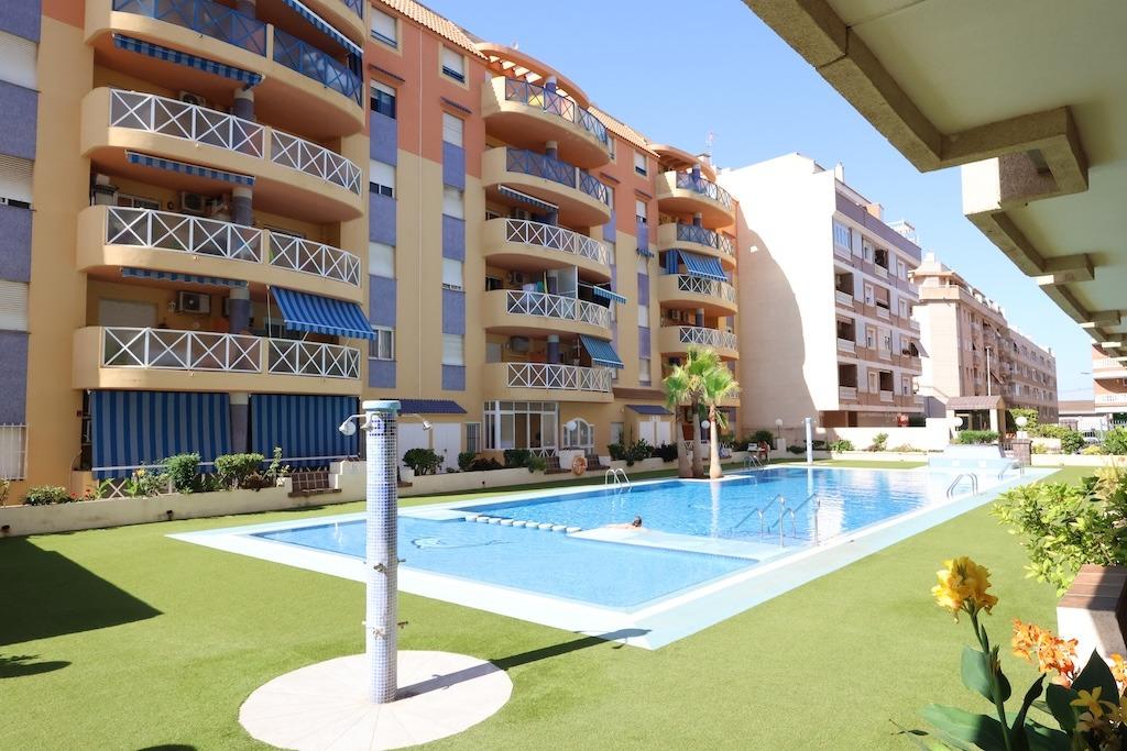 3 chambres appartement à vendre à Torrevieja, Alicante, Valencian Community, Spain № 368912