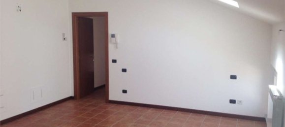 Studio in San Colombano al Lambro, Italy No. 95882 24