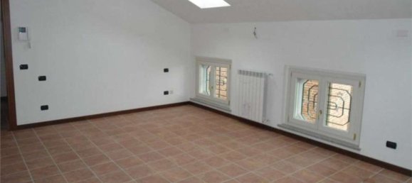 Studio in San Colombano al Lambro, Italy No. 95882 20