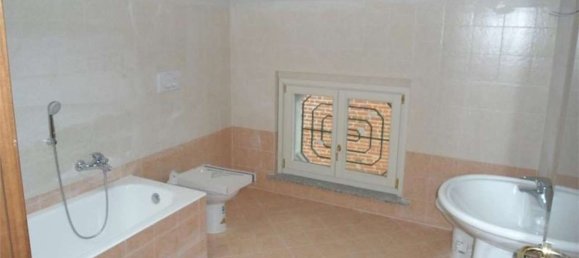 Studio in San Colombano al Lambro, Italy No. 95882 14