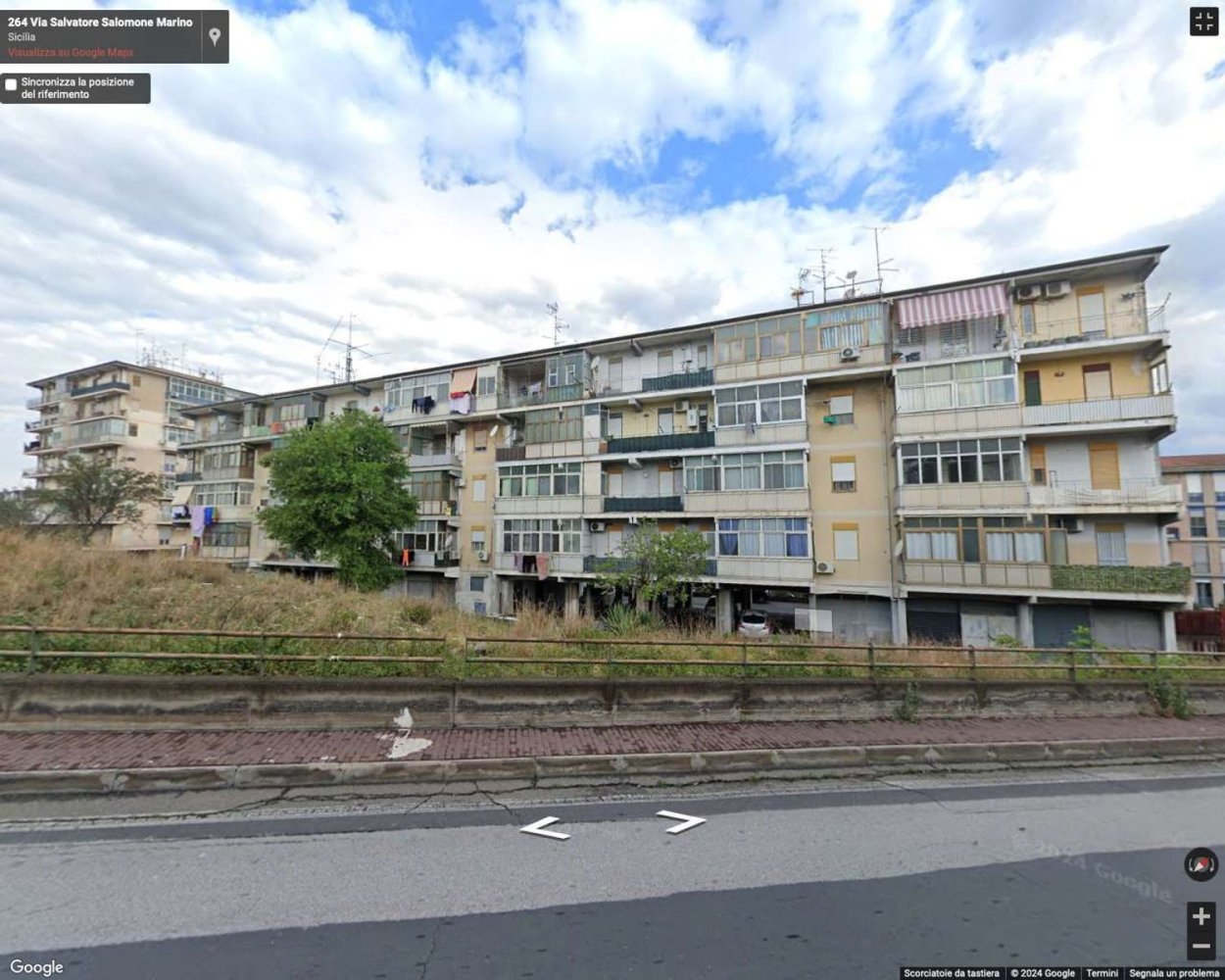 5 rooms Apartment in Catania, Italy No. 46889