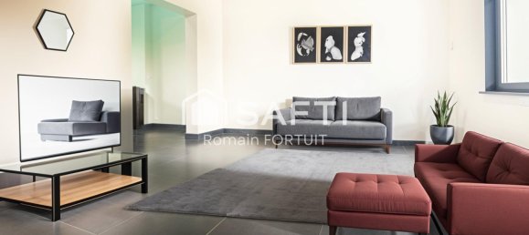 3 bedrooms House in Roeulx, France No. 70145 16