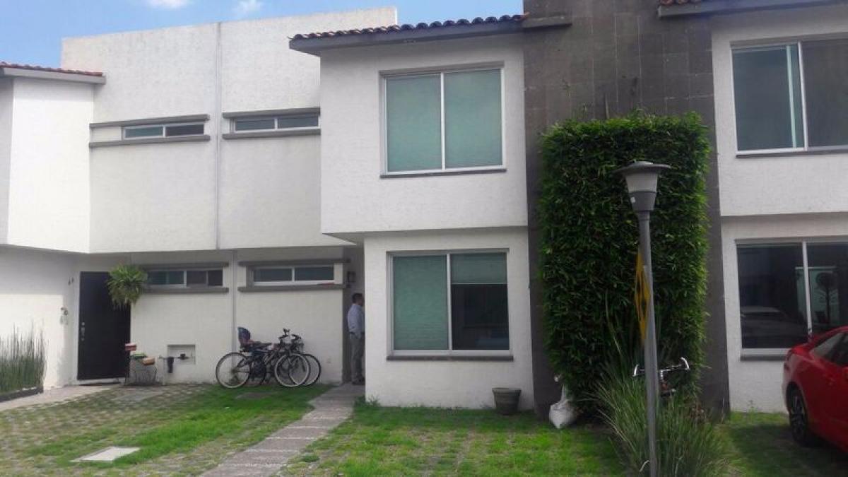 3 bedrooms House in San Mateo Atenco, Mexico No. 228397