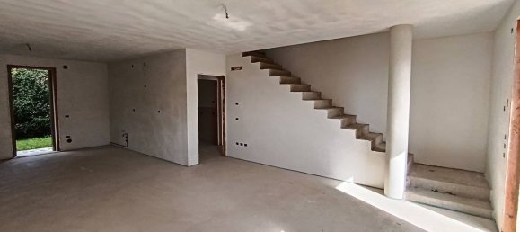 4 bedrooms Villa in Campodarsego, Italy No. 314088 3