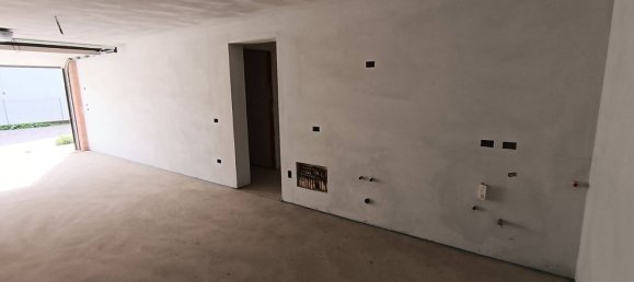 4 bedrooms Villa in Campodarsego, Italy No. 314088 16