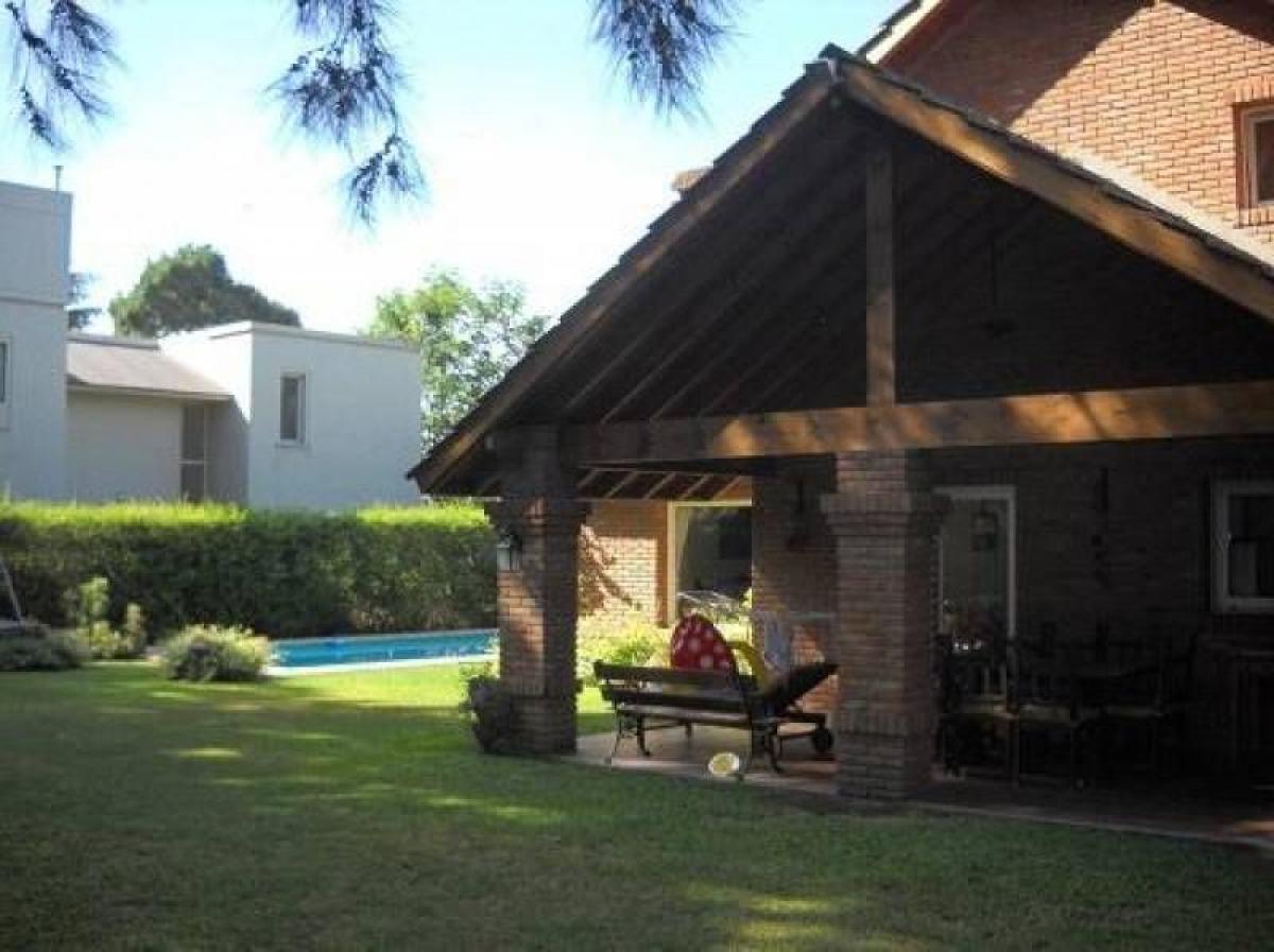 3 bedrooms House in Pilar, Argentina No. 58971