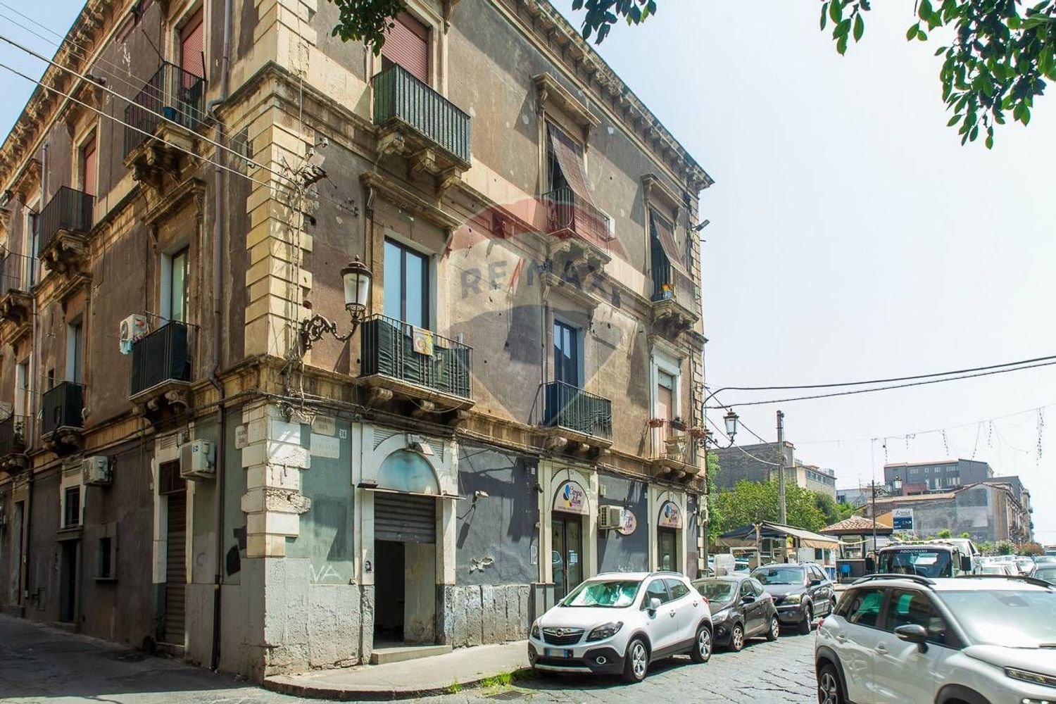 Propriété commerciale à Catania, Italy 30m² No. 52959