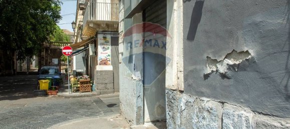 Propriété commerciale à Catania, Italy 30m² No. 52959 7