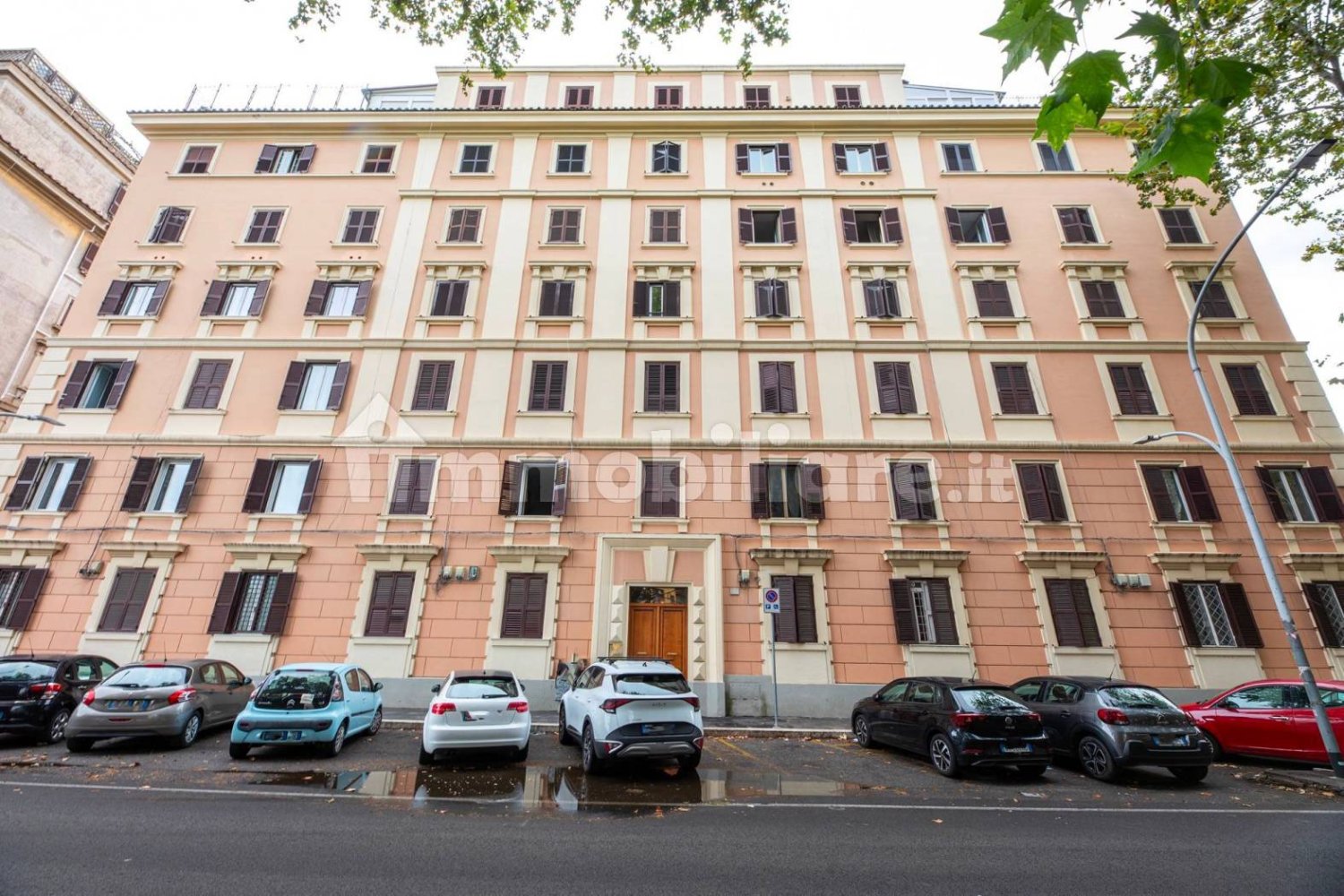 2 bedrooms Apartment in Rome, Italy No. 345551