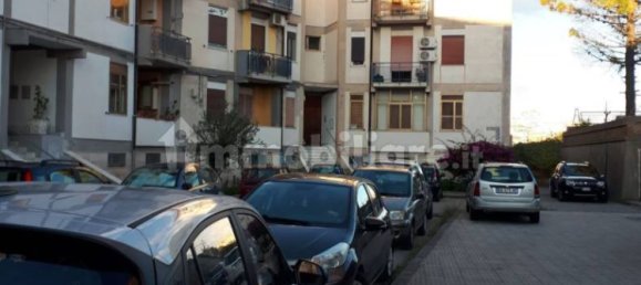 2 bedrooms Apartment in Catanzaro, Italy No. 42462 2