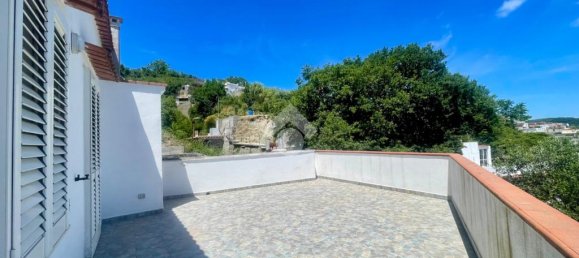 5 bedrooms Villa in Serrara Fontana, Italy No. 83704 33