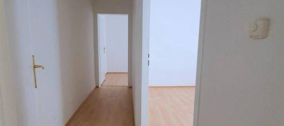 3 rooms Apartment in Hernals, Austria No. 198228 4