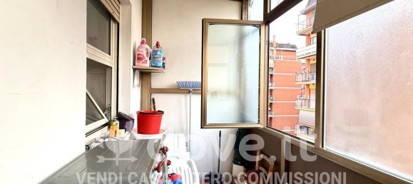 2 rooms Apartment in Rome, Italy No. 189441 8