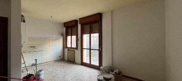 2 rooms Apartment in Guastalla, Italy No. 86626 15