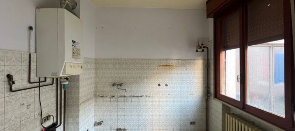 2 rooms Apartment in Guastalla, Italy No. 86626 18