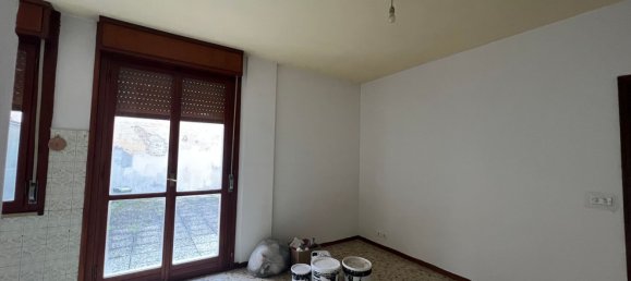 2 rooms Apartment in Guastalla, Italy No. 86626 23