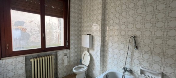 2 rooms Apartment in Guastalla, Italy No. 86626 13