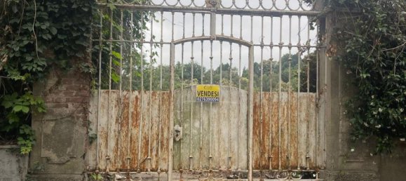 1024m² Building in Biella, Italy No. 268572 2