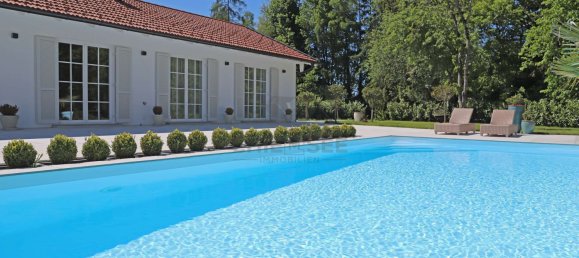 2 bedrooms Bungalow in Traunstein, Germany No. 243354 2