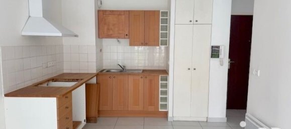 1 bedroom Apartment in Chelles, France No. 290958 3