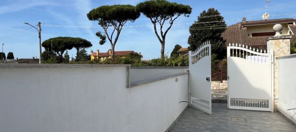3 bedrooms Villa in Anzio, Italy No. 348473 7
