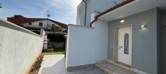 3 bedrooms Villa in Anzio, Italy No. 348473 5