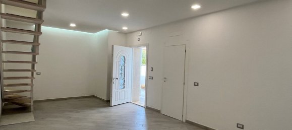 3 bedrooms Villa in Anzio, Italy No. 348473 13