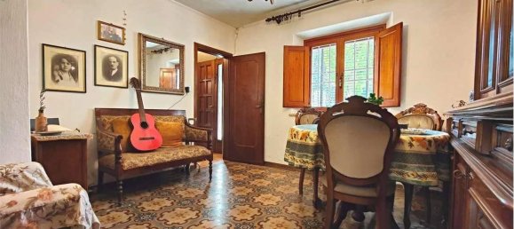 Casa de 6 habitaciónes en Lucca, Italy No. 36005 8