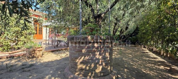 2 غرف نوم فيلا في Pescia, Italy رقم 349018 7