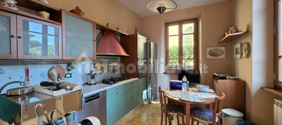 2 غرف نوم فيلا في Pescia, Italy رقم 349018 17