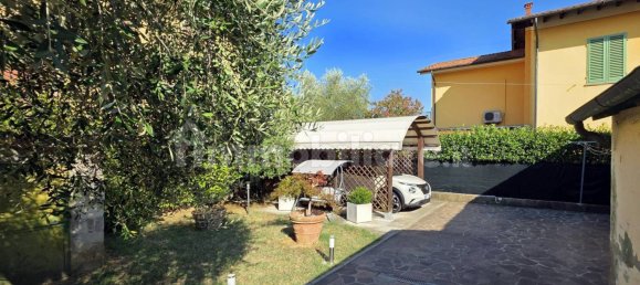 2 غرف نوم فيلا في Pescia, Italy رقم 349018 3