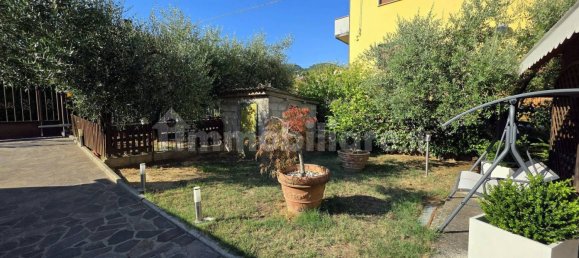 2 غرف نوم فيلا في Pescia, Italy رقم 349018 9