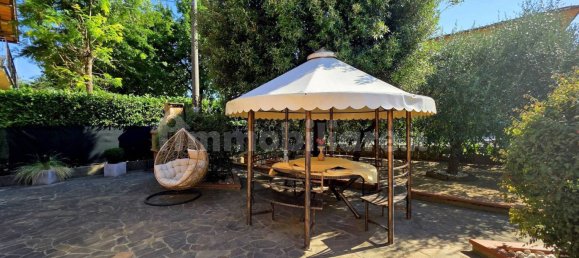 2 غرف نوم فيلا في Pescia, Italy رقم 349018 5