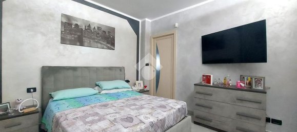 Apartamento de 2 dormitorios en Piscina, Italy No. 214873 13
