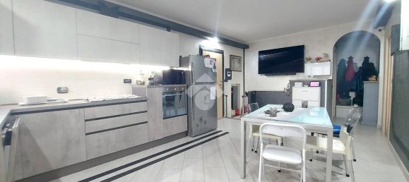 Apartamento de 2 dormitorios en Piscina, Italy No. 214873 26