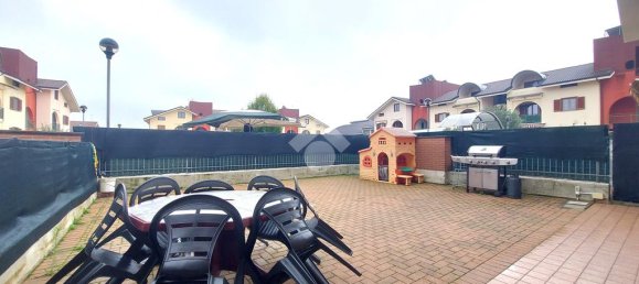 Apartamento de 2 dormitorios en Piscina, Italy No. 214873 27