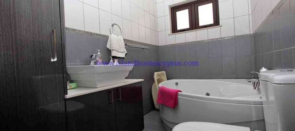 4 bedrooms House in Xylofagou, Cyprus No. 23817 18