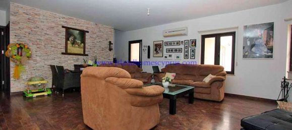 4 bedrooms House in Xylofagou, Cyprus No. 23817 6